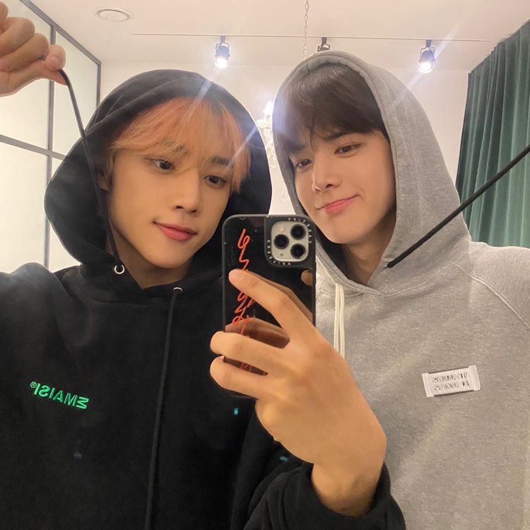 tiny_swoo's tweet image. #HBD_0808_YOUNGHOON