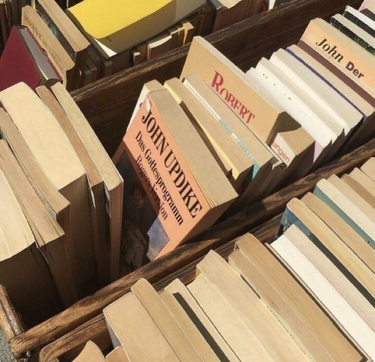 the smell of old books.