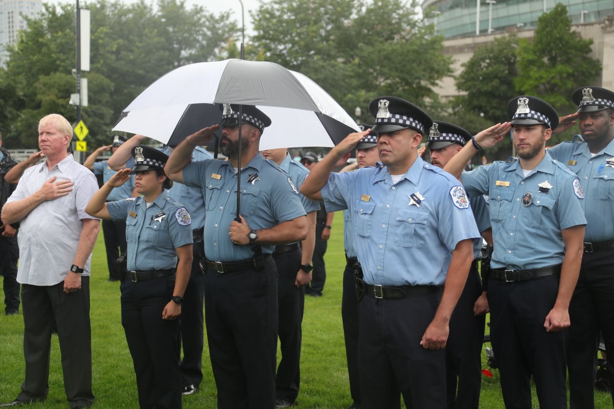 Chicago Police tweet media