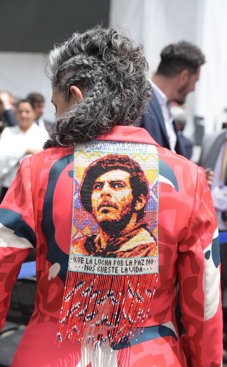 PizarroMariaJo's tweet photo. Hoy es un día histórico, de alegría y celebración. Años y generaciones soñando y luchando por este momento. Mi homenaje sentido a quienes se quedaron en el camino por esta lucha, esto también es por ustedes.

¡Vamos a vivir la fiesta del #cambio en toda Colombia! #PetroPresidente https://t.co/VO5VErFByn