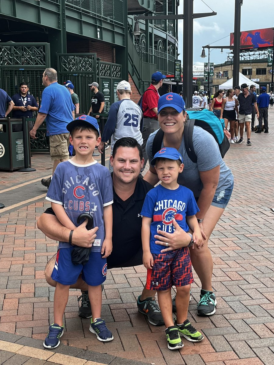 polettojohn's tweet photo. Let’s go @Cubs!! Love bringing the family to the game!! #CubbieBlue #SweepTime https://t.co/Q4FP35QK9o