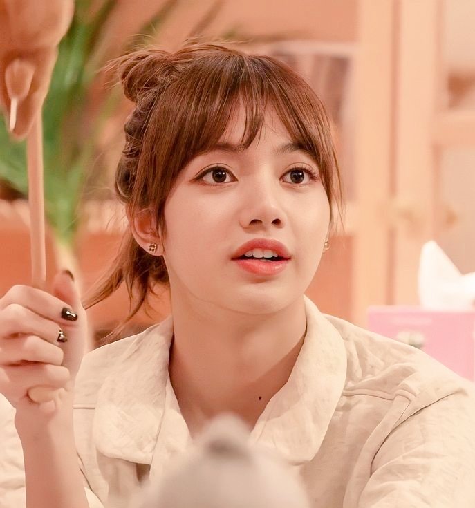 9795VERSE's tweet photo. #TAEHYUNG #태형  #ลิซ่า #리사 #LISA https://t.co/HkDiLUW8ox