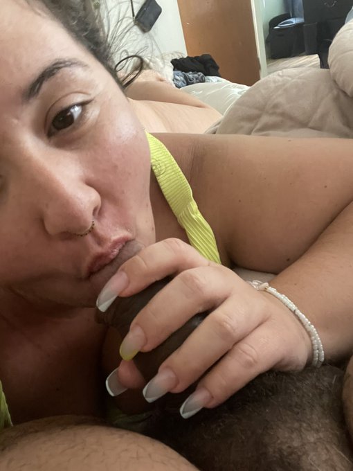 Who&rsquo;s next? 🔗 in comments https://t.co/5wGXU6pgD2<a href="/tag/hottie"class="tags"><span>#hottie</span></a><a href="/tag/findom"class="tags"><span>#findom</span></a><a href="/tag/paypig"class="tags"><span>#paypig</span></a><a href="/tag/selling"class="tags"><span>#selling</span></a><a href="/tag/meetups"class="tags"><span>#meetups</span></a><a href="/tag/cashapp"class="tags"><span>#cashapp</span></a>