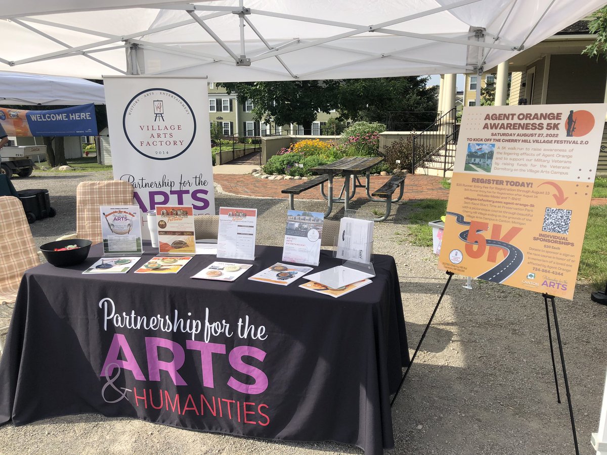 PartnershipArt's tweet photo. Special thanks to everyone who stopped by to visit us today at the Canton Farmers Market! We loved sharing with you all of the exciting events taking place in the coming weeks. We’ll be there next Sunday, too! https://t.co/pXShOz8r4r