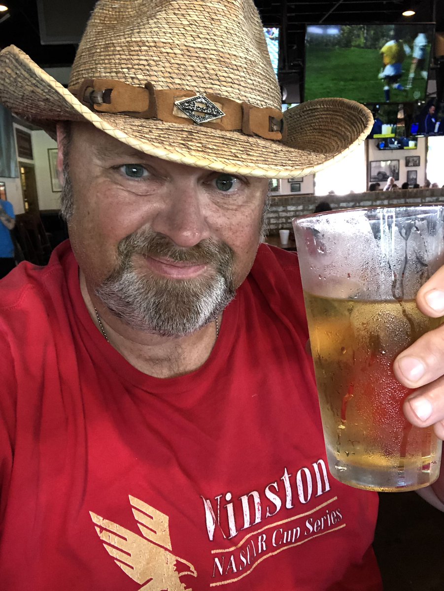 thebrettman5's tweet photo. The #Brettman is live and on location in beautiful Powell it’s race time in East Tennessee… or until the track is dry. #FireKeepersCasino400 https://t.co/BCAWI5IBJQ