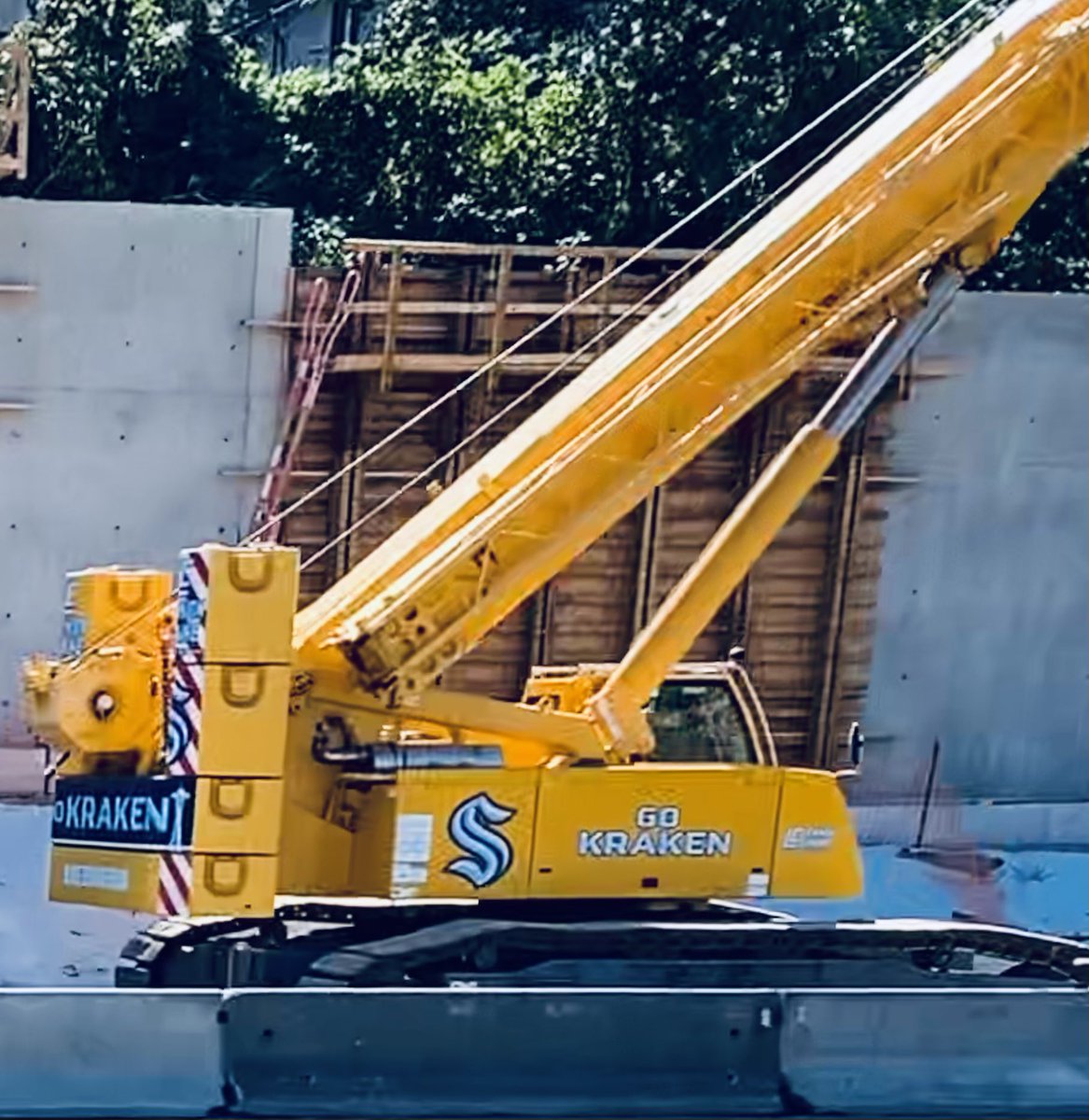 CastKraken's tweet photo. What up!
#I405 construction project.
#SEAKraken https://t.co/0iOUzgFKuO