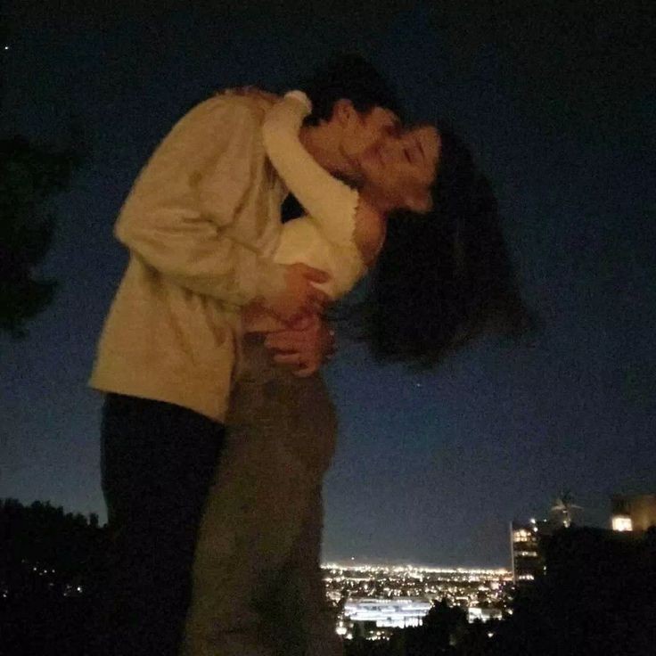 centrarianator's tweet photo. Hoje, Dalton Gomez, marido de Ariana Grande completa 27 anos de idade! https://t.co/2sBcHDr8if