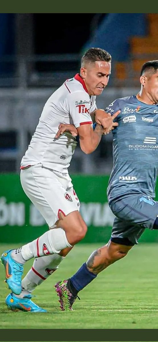 LiLiSports's tweet photo. #Tiki es la primera #salteñeria en tener presencia en la camiseta de un equipo (de primera división) en el fútbol boliviano https://t.co/IBAeKfgtFM