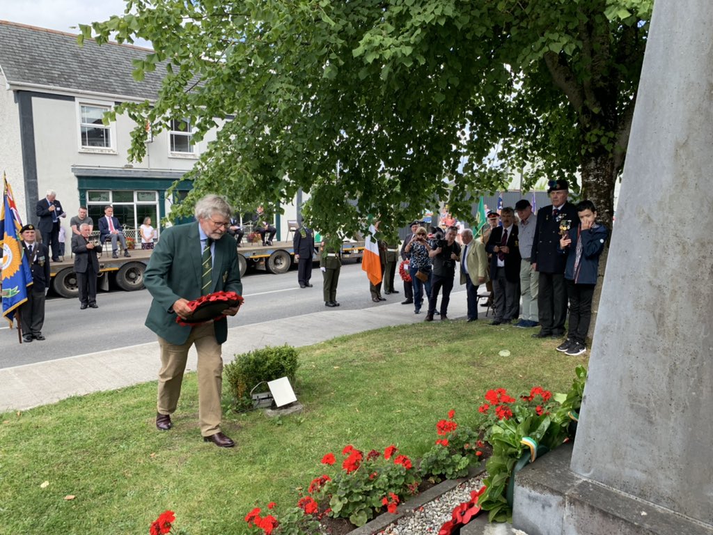 PoWLeinster's tweet photo. Impressive turnout at our #Centenary Commemoration in Crinkill, Birr. Our thanks to all who made this possible. @BirrVintage @ThatchCrinkill @MidlandTrib @Midlands103 https://t.co/Ibpu6c30o0