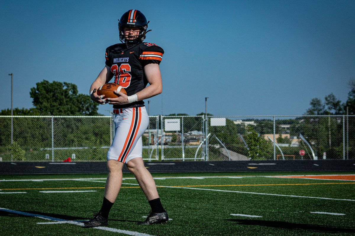 Remember this Titan? A returning 1st Team All-Big Eight selection, 3️⃣6️⃣ can rock you to sleep 💥😴

At 6’3 215lbs, Drake Badger, is a 2022 Wildcat Football Captain ✴️ #RollCats