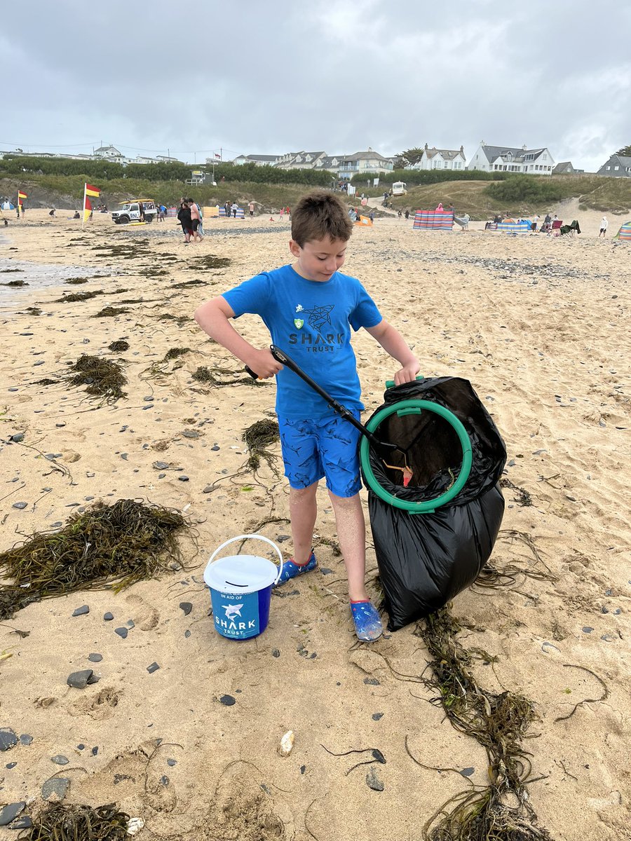Max has completed another 6 hours of litter picking on the beaches to raise money for <a href="/SharkTrustUK/">The Shark Trust</a>   He was inspired by <a href="/SteveBackshall/">Steve Backshall</a> on his Oceans tour. sharktrust.org/fundraisers/ma… #fundraiser #DoSomeFin