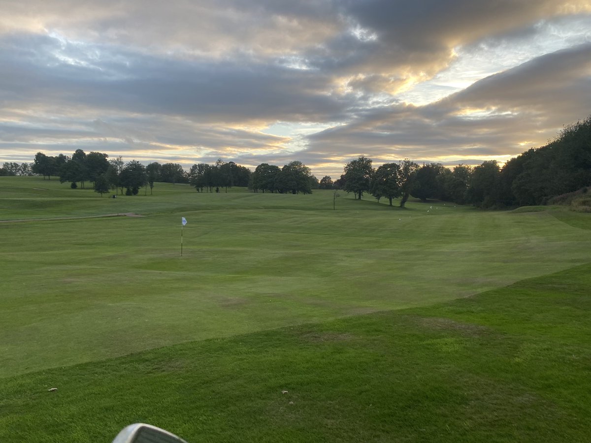 ErskyGolfPro's tweet photo. Late night exploring @Thecountygolf #Chopperville https://t.co/BmAEAK3E7f