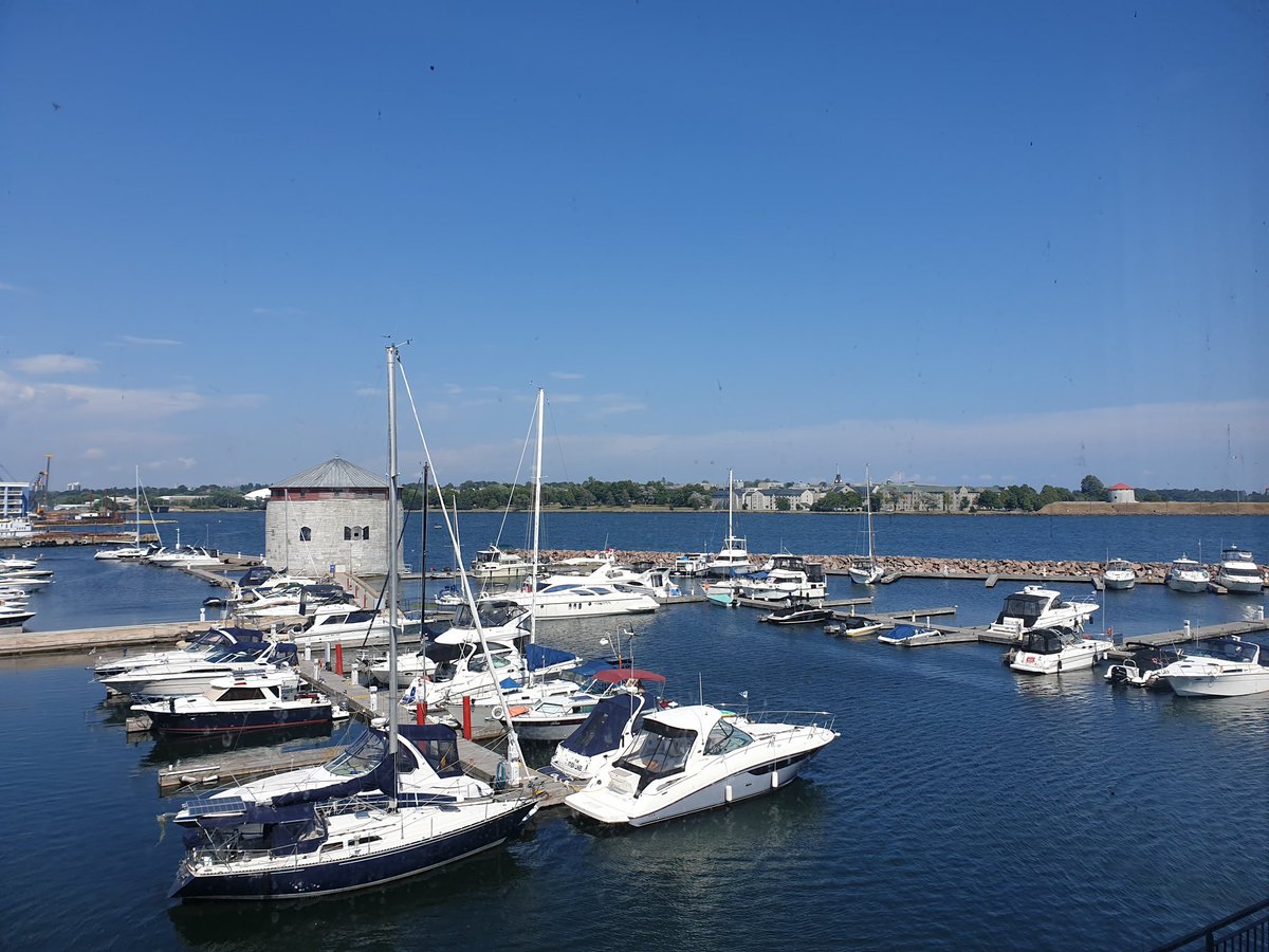 markwilson2811's tweet photo. Not a bad view from our room. Kingston, Canada.... https://t.co/VxjT0vcZ5e
