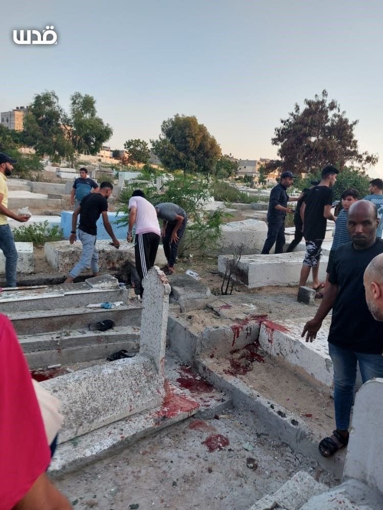 abierkhatib's tweet photo. Bombing the dead because bombing the living doesn't cut it. 

#Gaza 
#Israel https://t.co/33fpmPcTmI