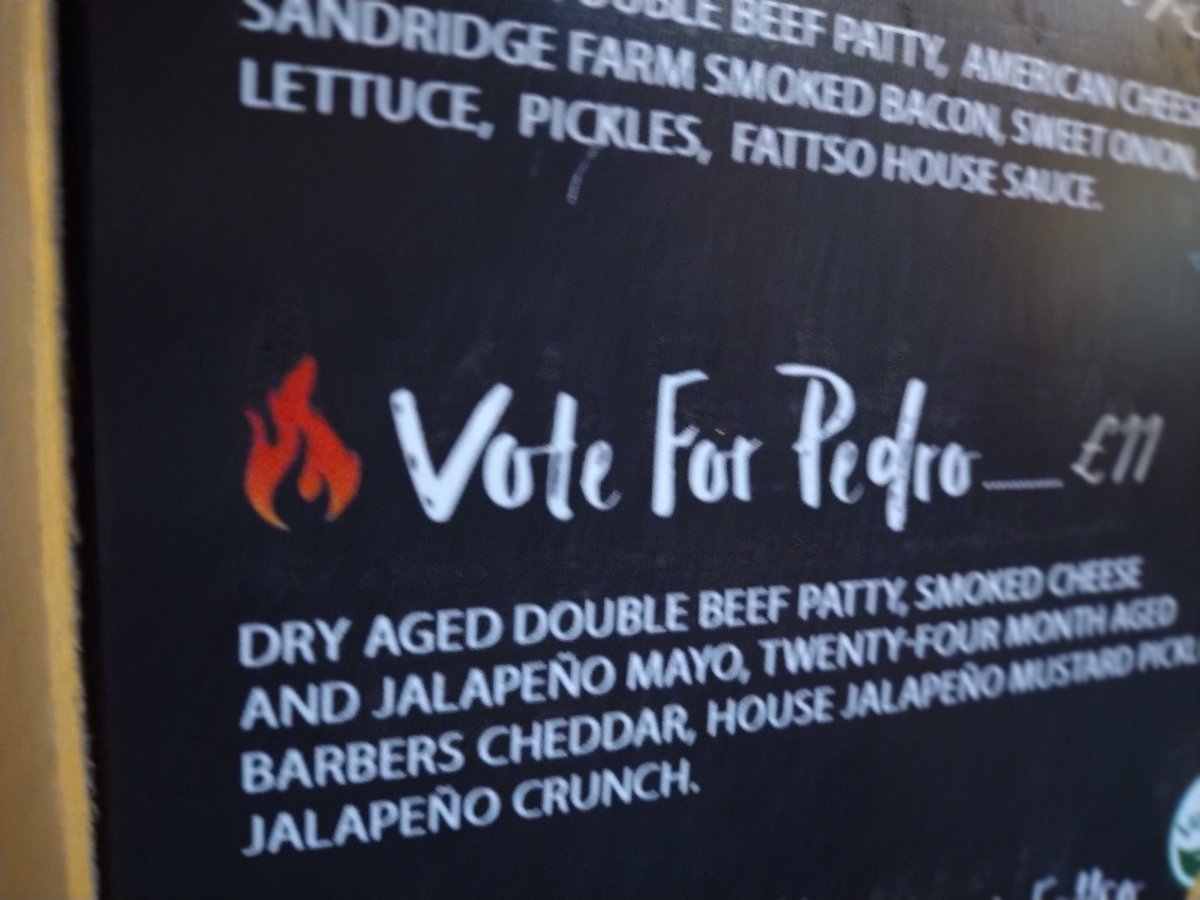 TheTreeMermaid's tweet photo. Random #NMTD throwback was at our local burger place? https://t.co/5vrnoH7MNg