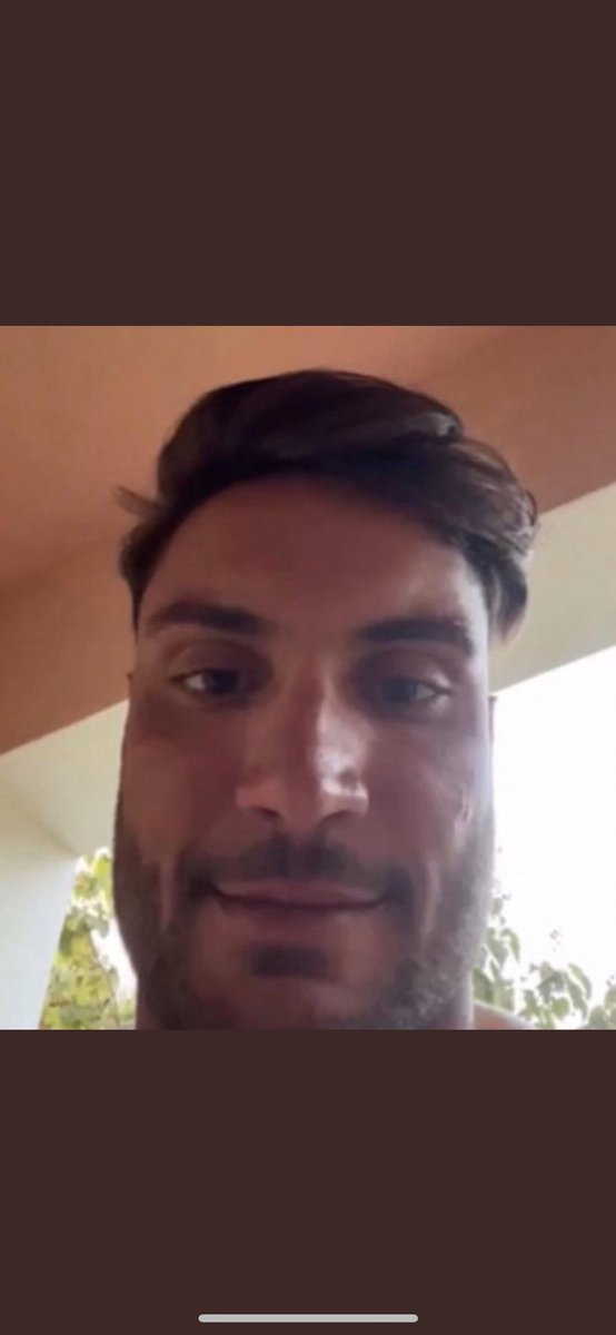 sarah jane tweet media