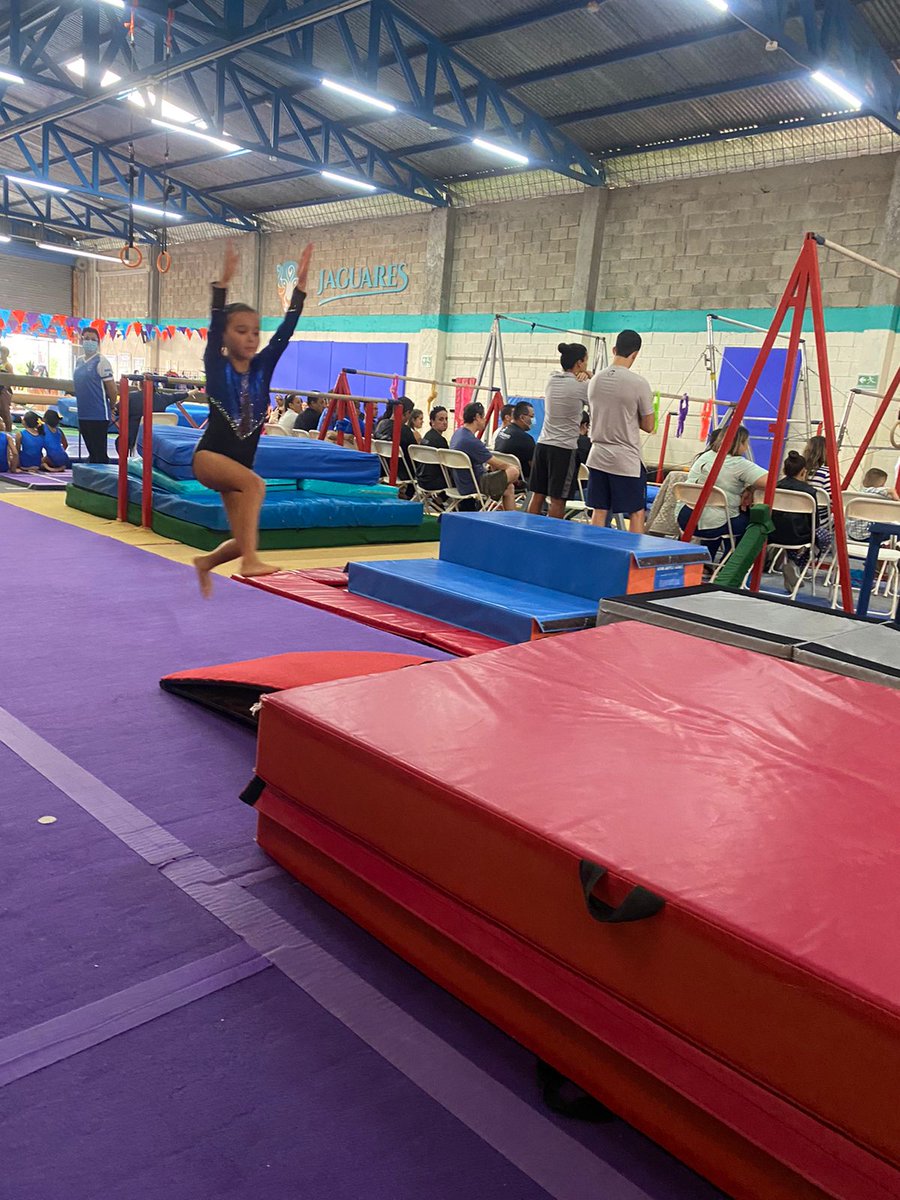 hregidor's tweet photo. Hace algunos meses descubrimos que le gustaba la gimnasia. 5 meses  después y en su primera competencia, ha ganado el Primer lugar en rutina de piso y el quinto en la general de su categoría.
Muy feliz por mi Noe, que siga llenando su vida de felicidad! https://t.co/V6k8SZWkK4