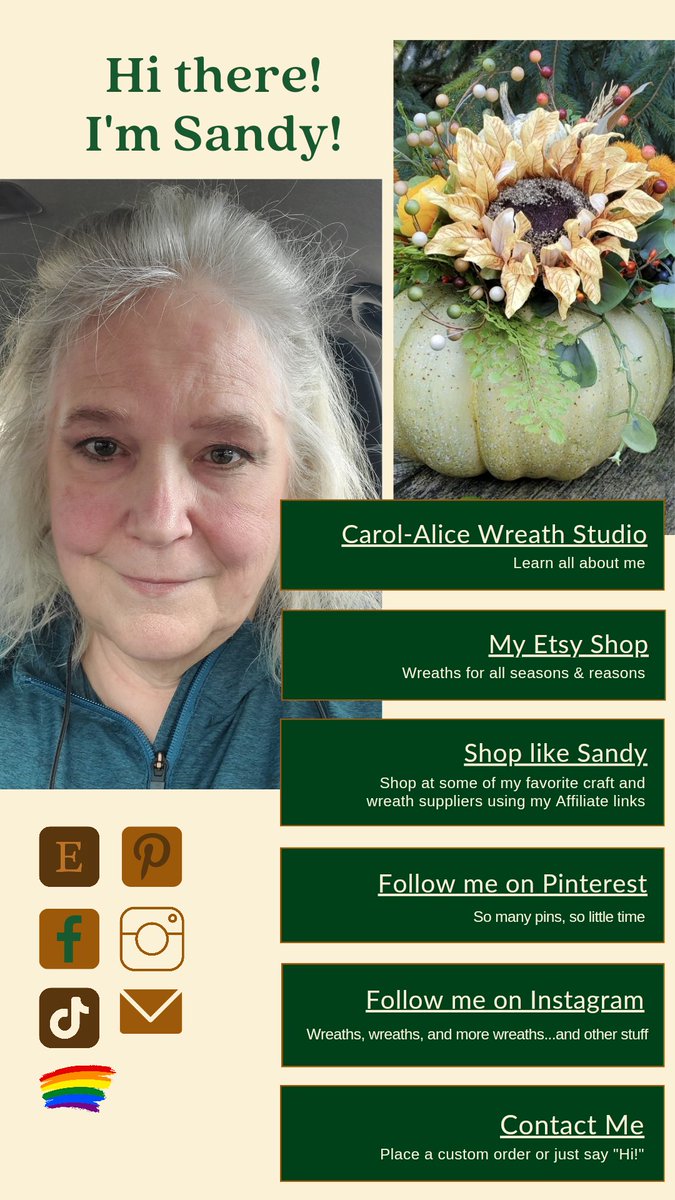 SandraEnness's tweet image. It's me. https:carolalicewreaths.com #smallbusinessowner #beautifulhome #decorateyourspace