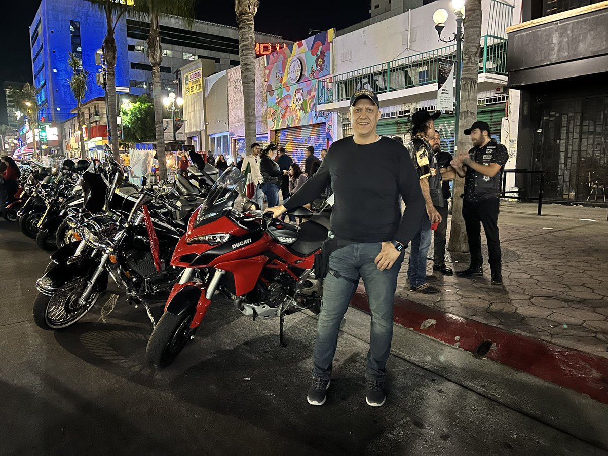 lvgvp's tweet photo. DUCATI https://t.co/X6Z8ygB4xM