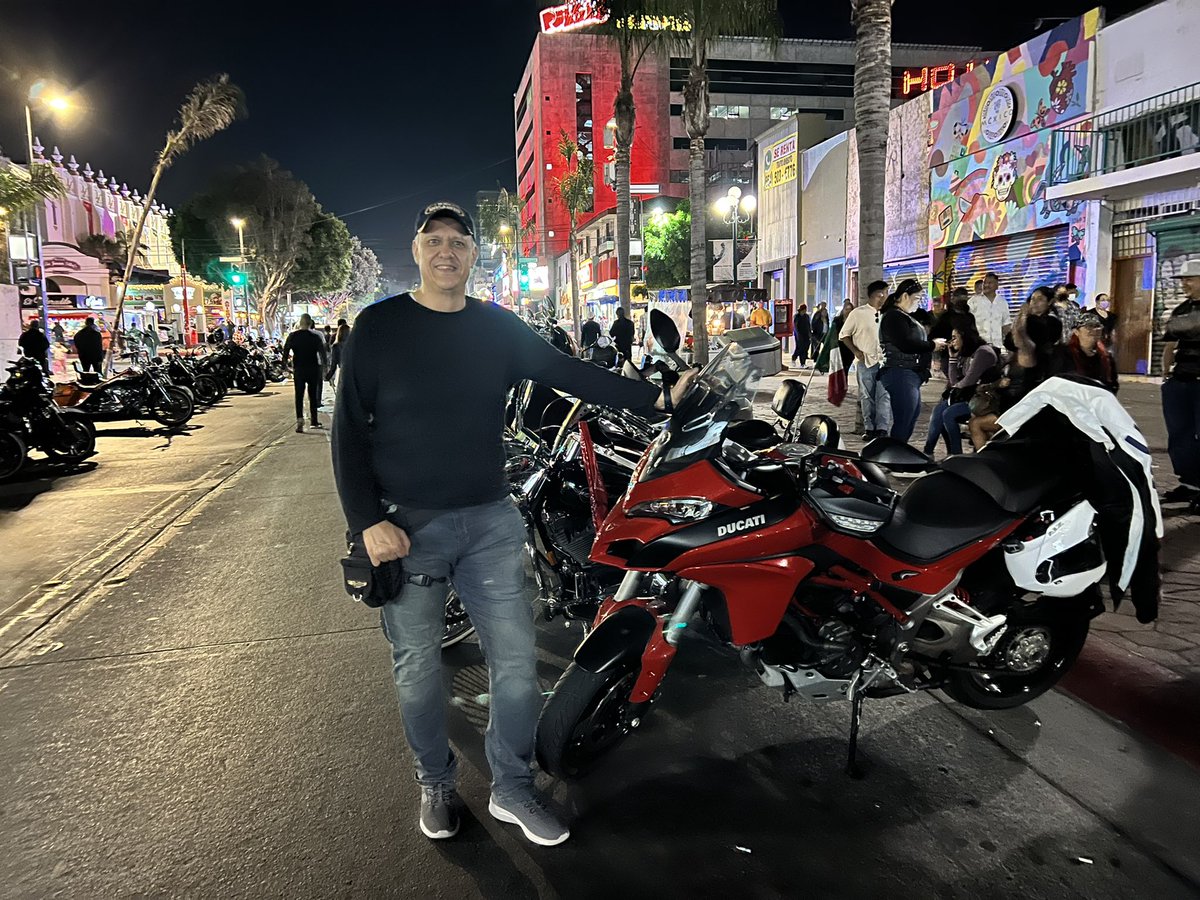lvgvp's tweet photo. DUCATI https://t.co/X6Z8ygB4xM