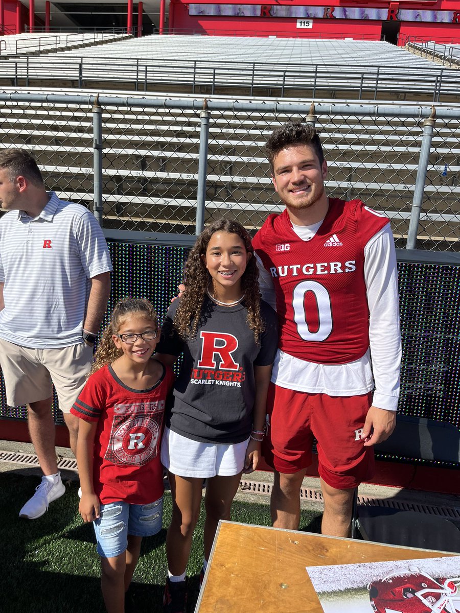 a.galiana tweet media