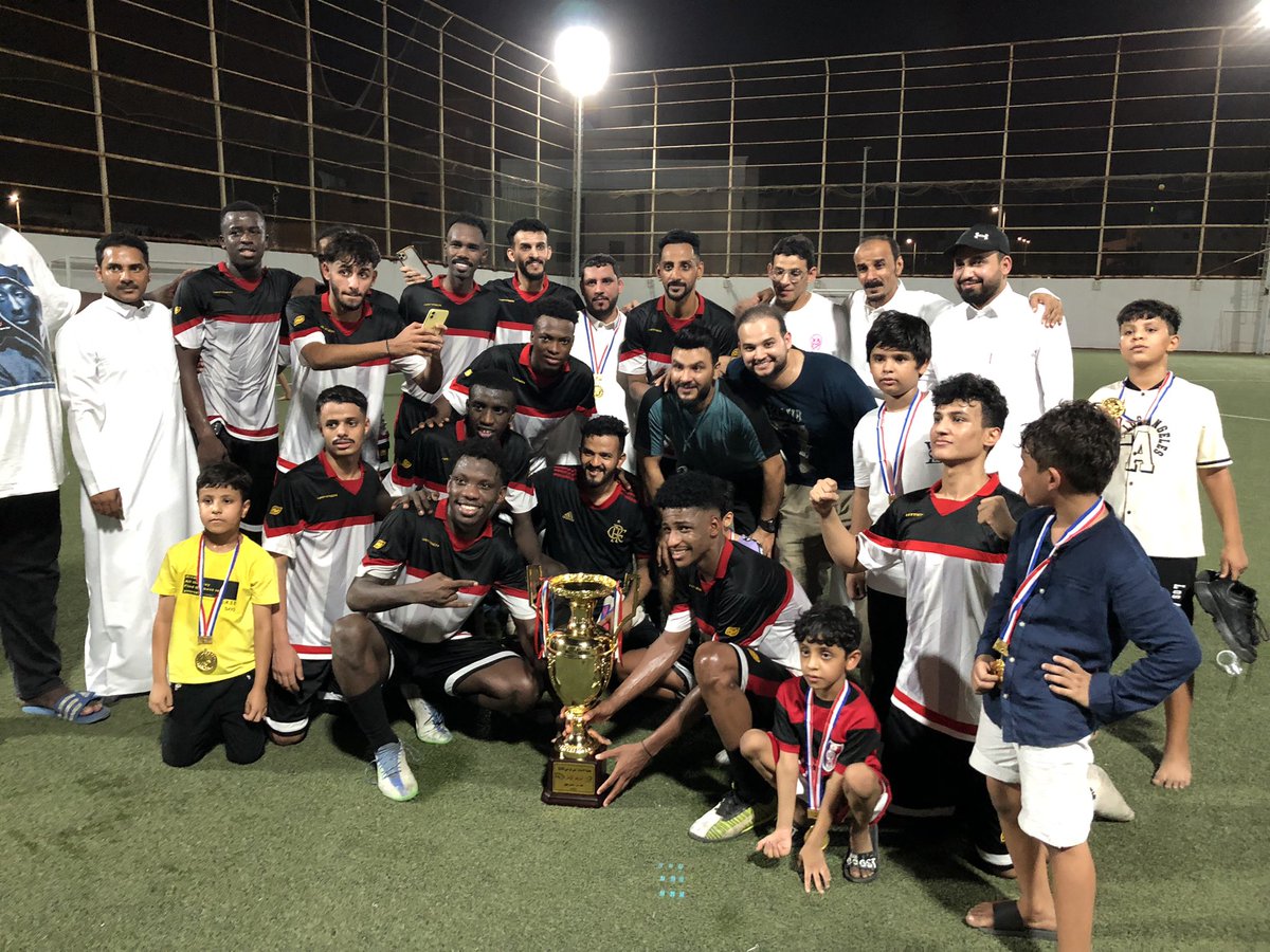 alarg1405's tweet photo. 🇾🇪 صور من تتويج العرج  🇾🇪

لبطولة  الاستاذ علي المرحبي الثالثه 

التي جمعت فريق العرج ضد فريق التانقو 
بفوز العرج ٣ - ٠
سجل أهدف العرج : 

طلال   ⚽️
توته الحاج ⚽️ ⚽️

🇾🇪 ألف مبرووووك للعرجاويه  🇾🇪 https://t.co/hNZTXSfbOv