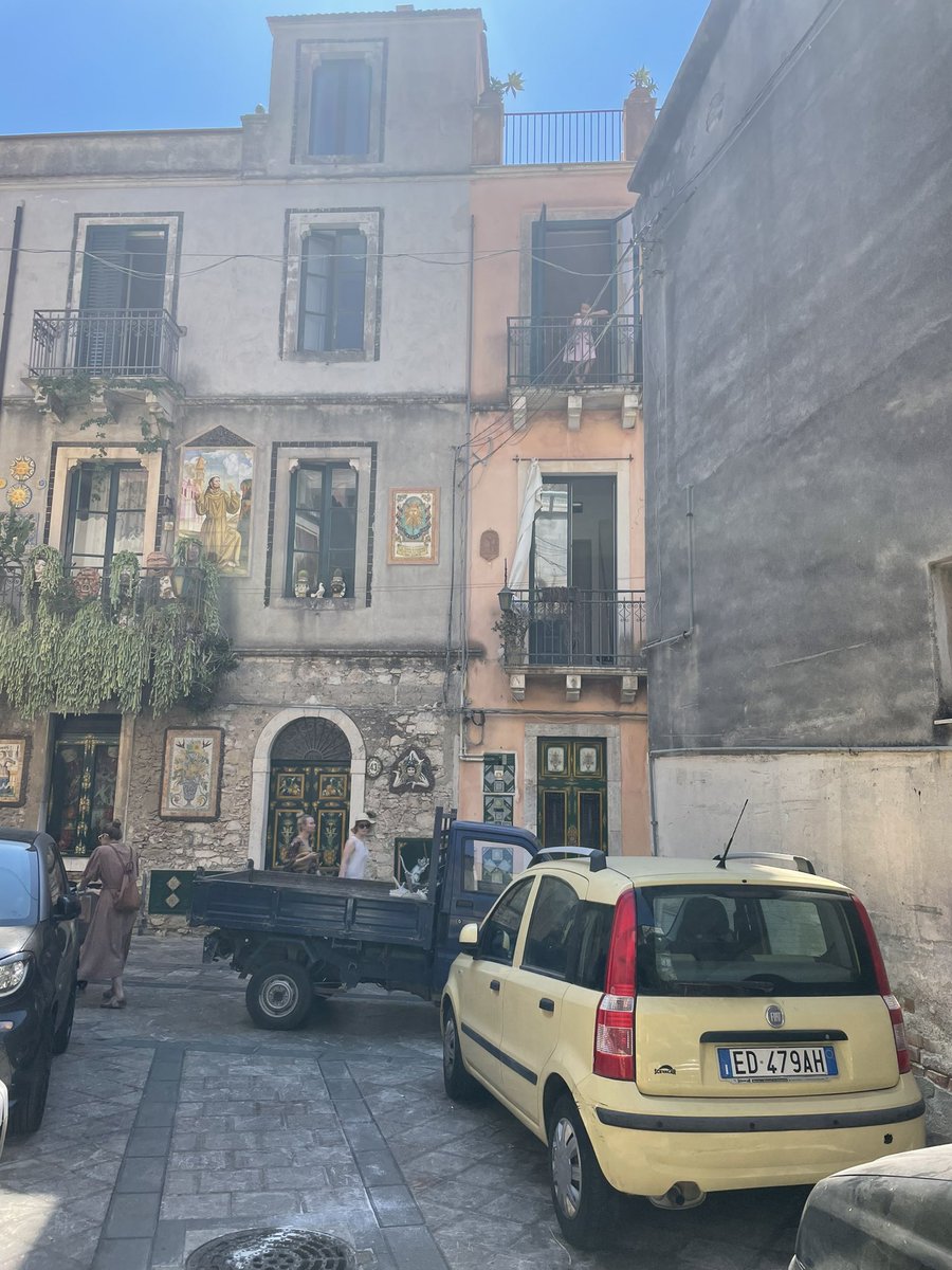 orrahalla's tweet photo. Sicily, italy 🇮🇹 https://t.co/uHjfaZOr7g