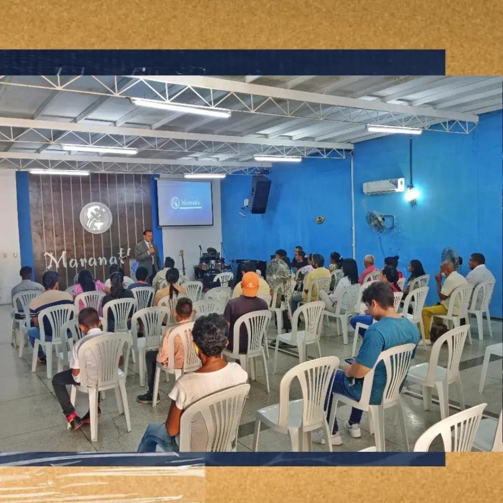 MaranathaFalcon's tweet photo. El momento más difícil del pueblo de Israel fué donde Él le quería traer libertad; los momentos de Dios no son momentos fáciles, tú y yo lo volvemos fáciles cuándo nos exponemos a Él.

"Viviendo los momentos de Dios" Pastor Rafael Soto. #MaranathaFalcon https://t.co/9v7WaM0nDy