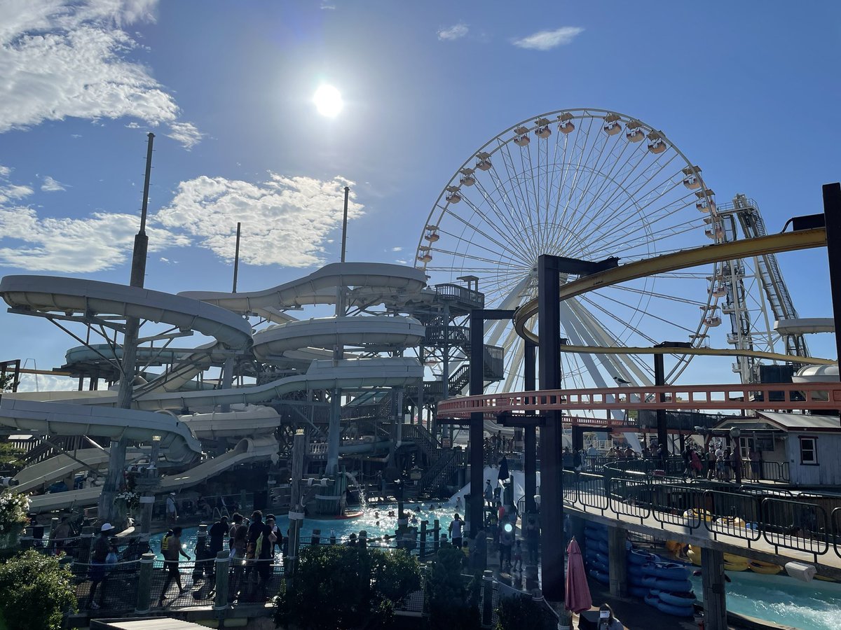 DanielPNugent's tweet image. Great day so far for more than 500 @Stockton_Alumni and friends at @MoreysPiers in Wildwood! Enjoy the rides tonight. #stocktonalumni
