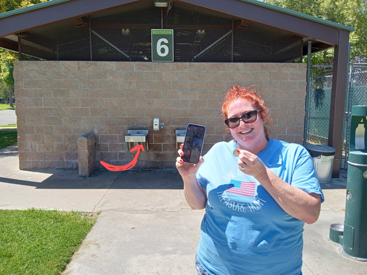 GreatUSTreasure's tweet photo. Where exactly? There exactly.

Just outside one of the fine restroom facilities at Mile Square Park, under the sink, guarded by an imaginary nest of thousands of black widow spiders...

#treasurehunt #spiders #milesquare https://t.co/LHP6rSJLdj