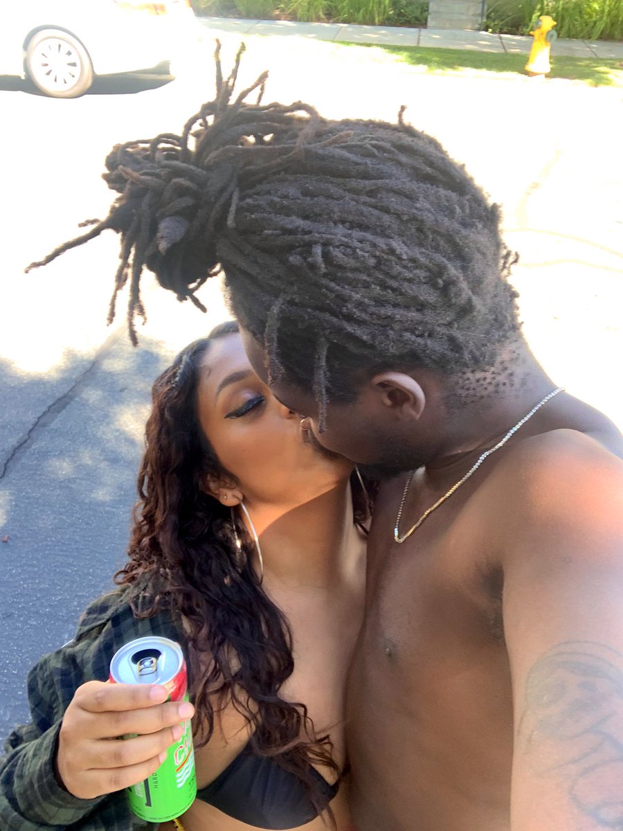 mushbong's tweet photo. This is my sexy ass fiancé @ambrosialove97 when I look in her eyes I see God 🤤🫶🏿🥵 https://t.co/pcKacLQdrg