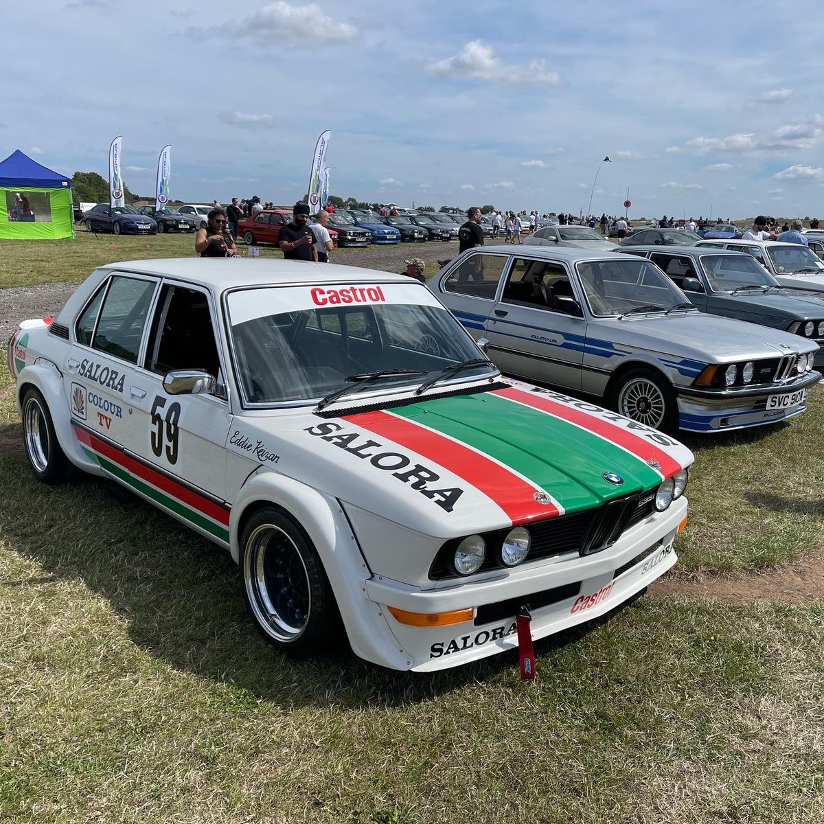 Popbangcolour's tweet photo. ‘Twas lovely to see a range of @BMW_UK ‘s for BMW Car Club ‘s #Sommerfest today @DoningtonParkUK

#BMW #Donington https://t.co/zwcqkq01PL