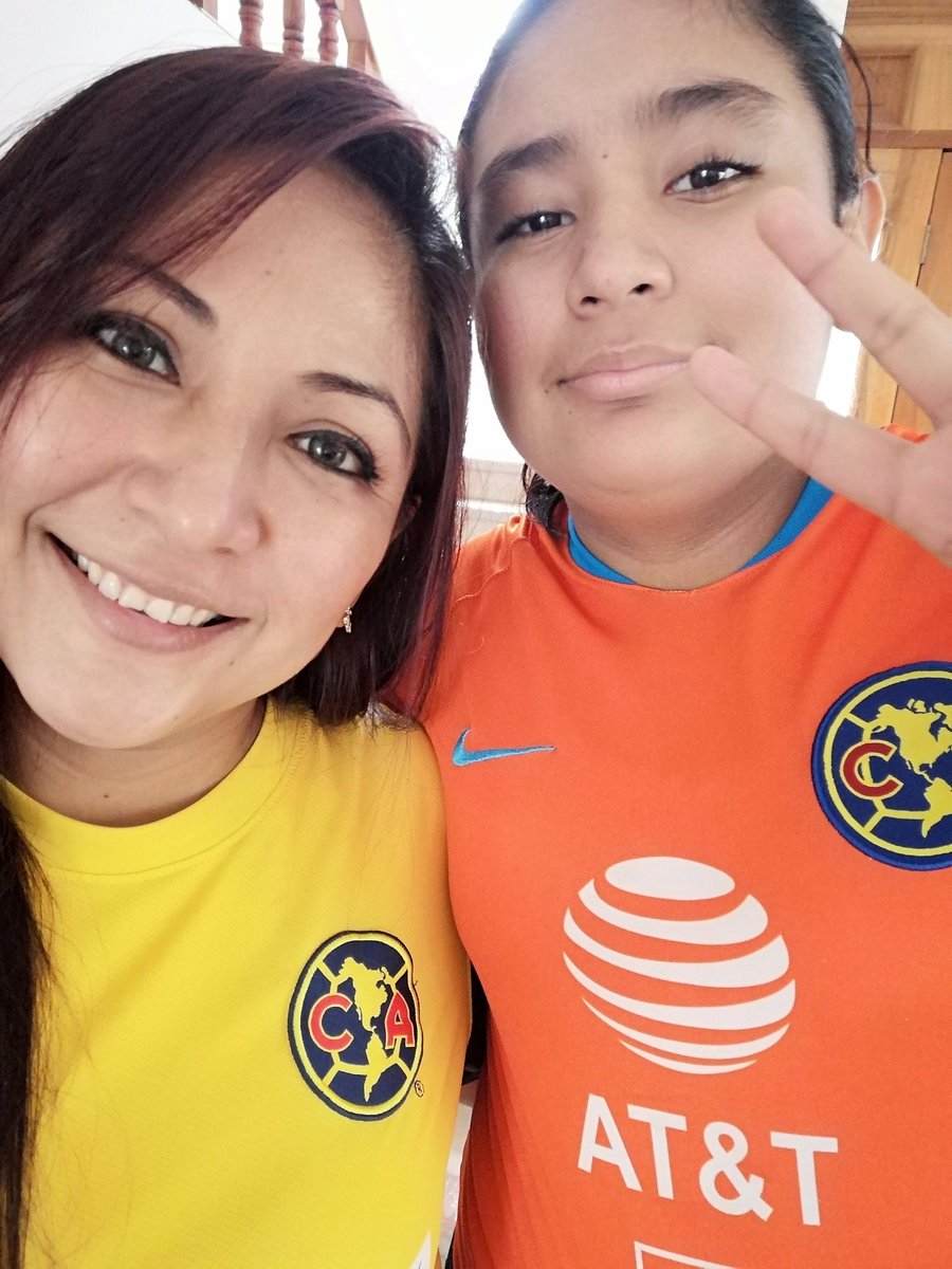 VerodeJesusHdez's tweet photo. @ClubAmerica #VamosAmerica Esta noche tenemos que ganar 🥳⚽🦅 https://t.co/cWBqvKafYu