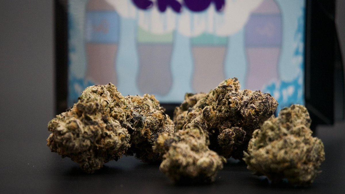 Iam6ix's tweet photo. Exotic Crop โ
๐จ๐ฎโ๐จ
Package designed by me โ
#LilikoiRuntz Dropping soon in Oregon.
Date & location TBA #ExoticCrop #CannaOregon #Ommp #ExoticSmoke https://t.co/XOsFjaPYMM
