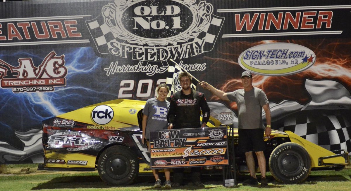 FEATURE WIN! Drake picked up the 3K at Old No.1 Speedway last night!  
<a href="/drakefindley17/">Drake Findley</a>  <a href="/rockcitykicks/">Rock City Kicks</a>  
<a href="/FloRacing/">FloRacing</a>