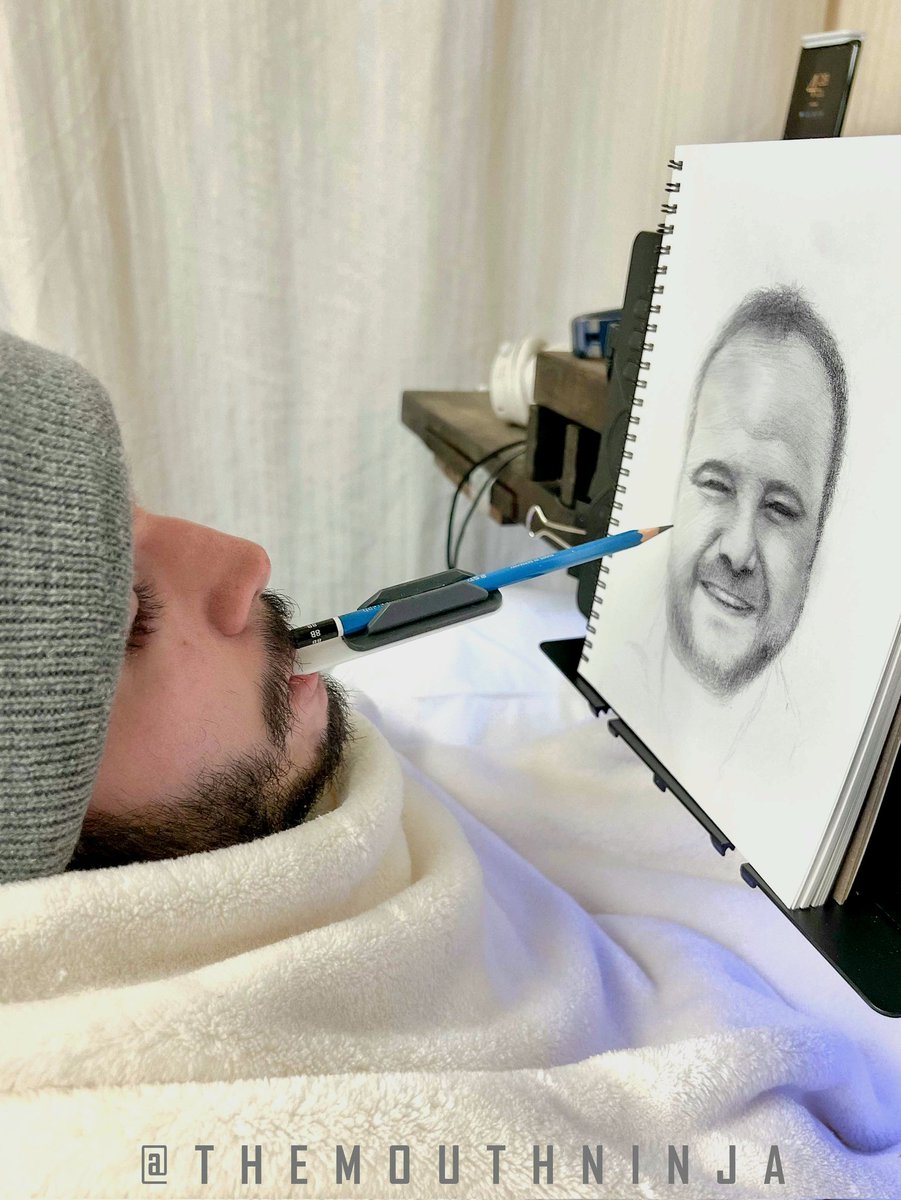 Mouth, Pencil, Paper. 

How my Quadriplegic ass draws 😉

#Artist #art #disabled #success #motivation #InspirationalQuotes