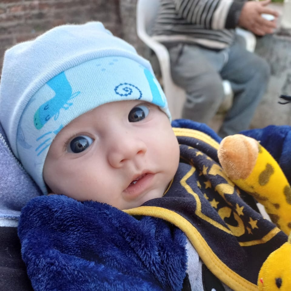 juuliizapat's tweet photo. #NuevaFotoDePerfil https://t.co/jltuBP9y7E
