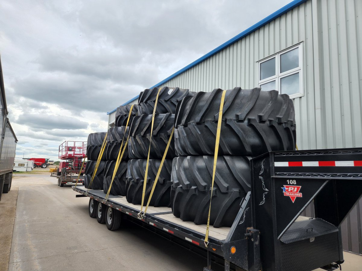 Going to be a busy week ahead as we set up a few more customers for this harvest season coming up. <a href="/GoodyearFarm/">Titan & Goodyear Farm Tires</a> <a href="/ScottSloan6164/">Scott Sloan</a> <a href="/sunvalley_tire/">Sunvalley Tire</a> 
#harvest22 #lswtires #gobigorgohome