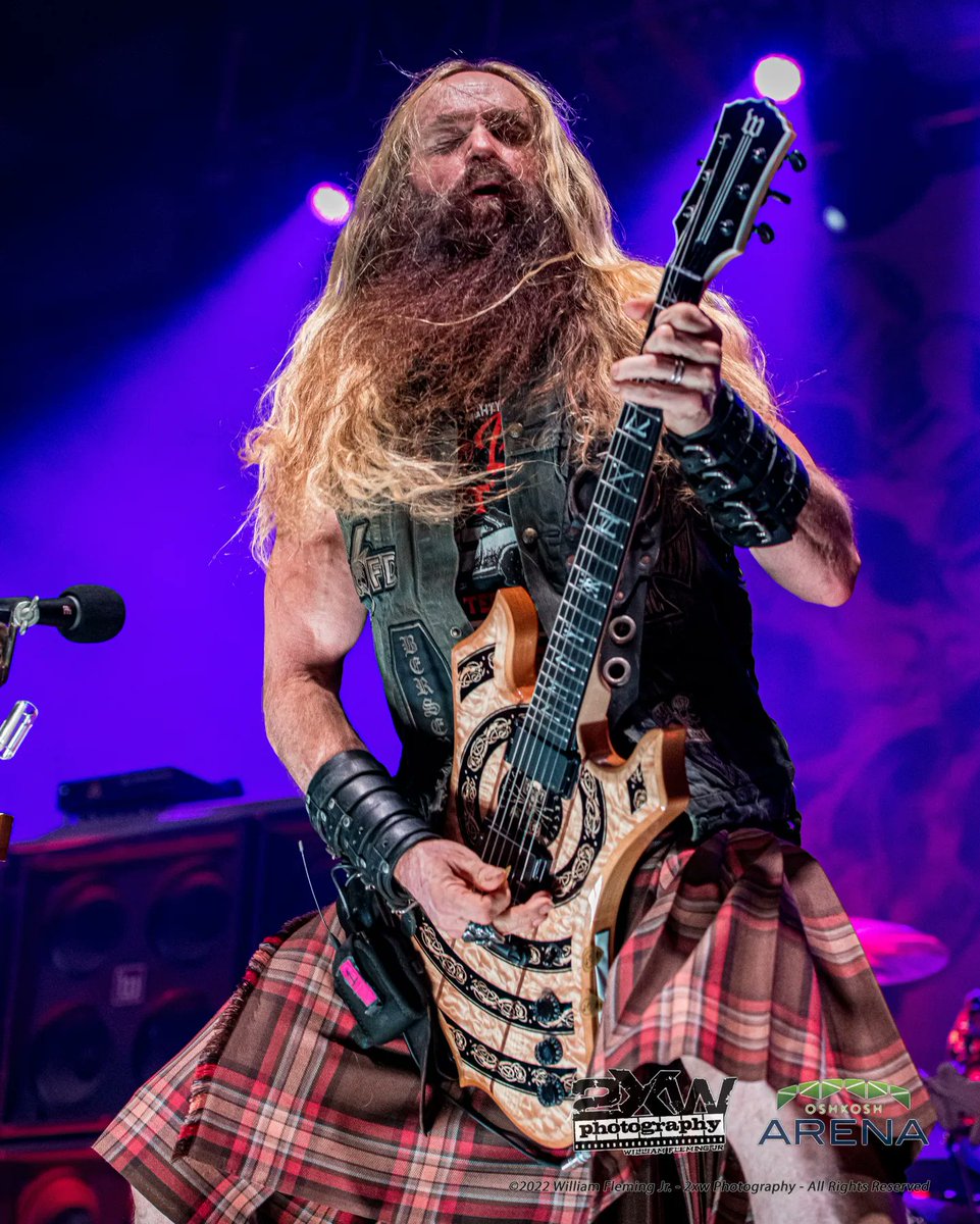 b_2xw's tweet photo. Still working on photos from Friday night. It was an amazing show!

@WorldWideBLS @ZakkWyldeBLS @OshkoshArena @b_2xw #blacklabelsociety #zakkwylde #oshkosharena #2xwphotography #concertphotography #nikon #cameracornergb https://t.co/EltbBeNsoT