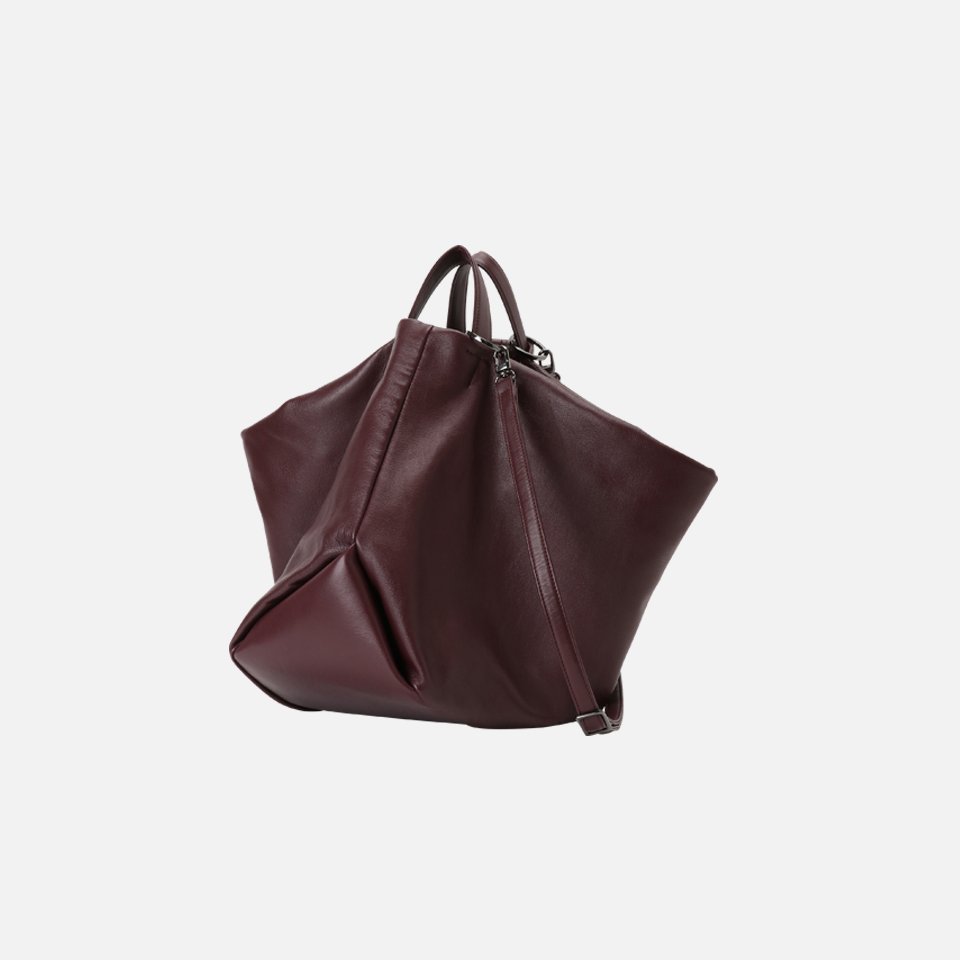 365日良品名鑑 】 TULIPS 「discord Yohji Yamamoto」よりチューリップ