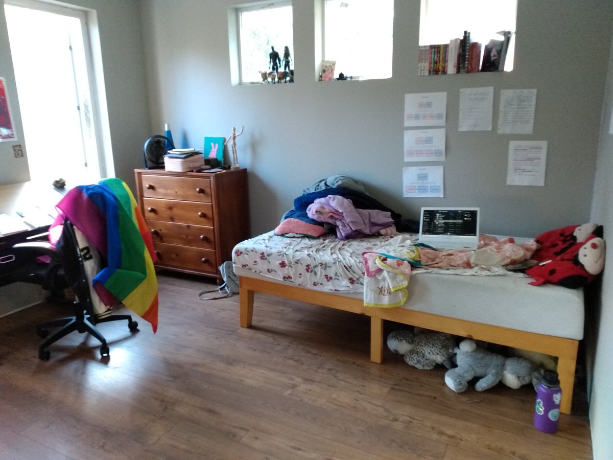 Eleeeeeaf's tweet image. with the help of my dad I was able to clean my tornado of the room. If he wasn't my dad it would probably stay dirty and I also probably wouldn't exist