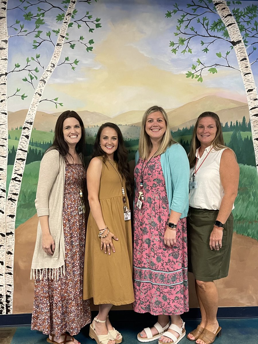MsLambJRES's tweet photo. Open House was amazing! Such a great night meeting the best sixth graders and their families. Can’t wait for a wonderful year! ❤️🚀 https://t.co/dFkysjmxCZ