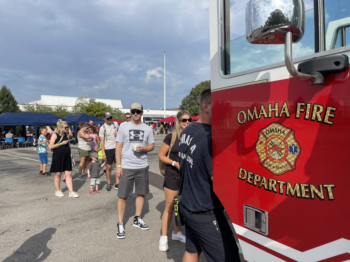 OFDFFGentry's tweet photo. T61 showing the kids the fire truck at King of Kings back to school event. What a great time!!! FF Gentry and FF Luthke may or may not have had a dance battle π©π½βππ§βππ§π»βππ #OFDCares #Community #GentryWonTheDanceBattle https://t.co/RybjRGzTis