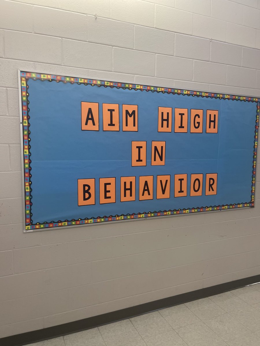 CMOS_Principal's tweet photo. #CougarNation, the message is clear. We plan to #aimhigh all year, @CMOSCougars! Thanks to our optional coordinator, Mrs. Frazier, for her work in capturing the vision. #mscstogether #cmos #newschoolyearloading https://t.co/vSIRSGm71I