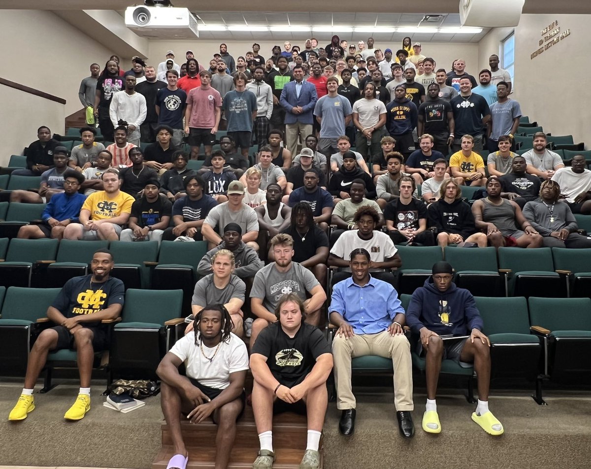 candis16's tweet photo. What an honor to have @CyrusLBen  Chief of the Mississippi Band of Choctaw Indians speak to @GoChoctaws_FB team!  I can’t think of a better way to start camp!  💙💛 @CoachJBland @coachtbgilbert @kbizot https://t.co/fPj627dJtc