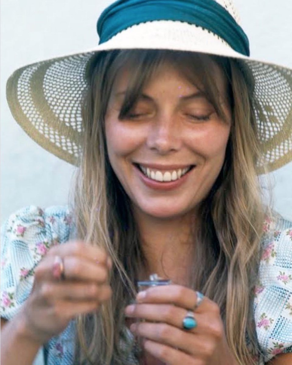 Just a “Woman of Heart and Mind.”

Photos by <a href="/HenryDiltz/">henrydiltz</a>, July 1973