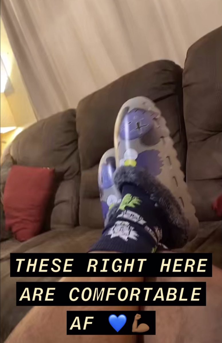 AngelicKustomz's tweet photo. just in case you were wondering how they feel 🤯🥰

one pair for $25 or both for $40 ✅
DM TO PURCHASE‼️
#AngelicKustomz #Angelic #FurrySlippers #Comfort #Like #RT #GramFam #ULM #LATech https://t.co/5tJTZQAHSL