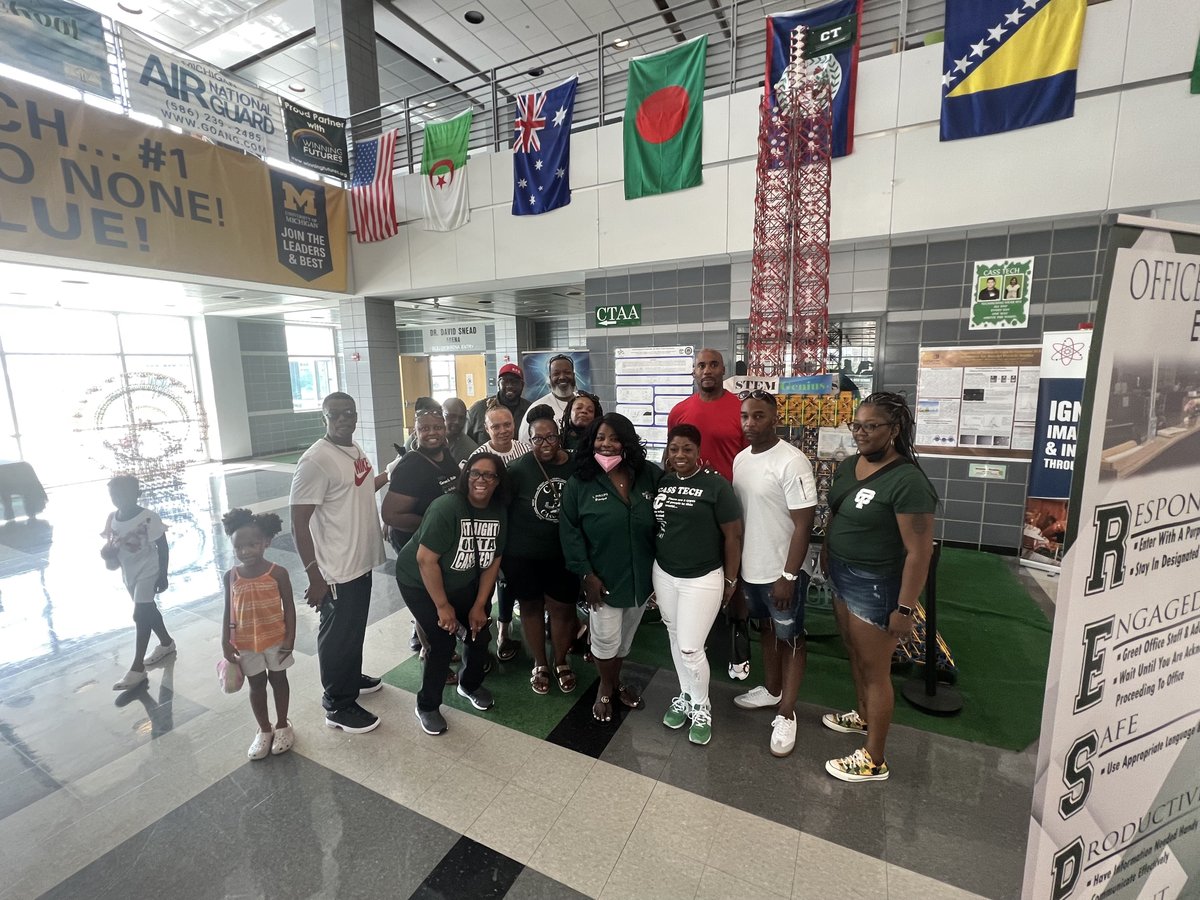 CTFIREDUP's tweet photo. Did you miss our Open House Expo? We had over 400 CT Families attend this experience! Great information was shared to our new learners and they got a chance to tour our school before the big day. Now they can see why CT is… #1secondtonone #casstech https://t.co/egDctPGVBZ