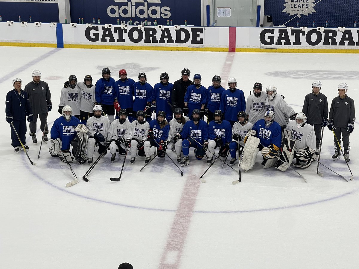 VSciampacone's tweet photo. Thank you @Gatorade @MapleLeafs @Leafsgregschell @TFTfitness @JourneytoExcel for an amazing weekend! What an incredible experience! https://t.co/HnvUu7DxR5