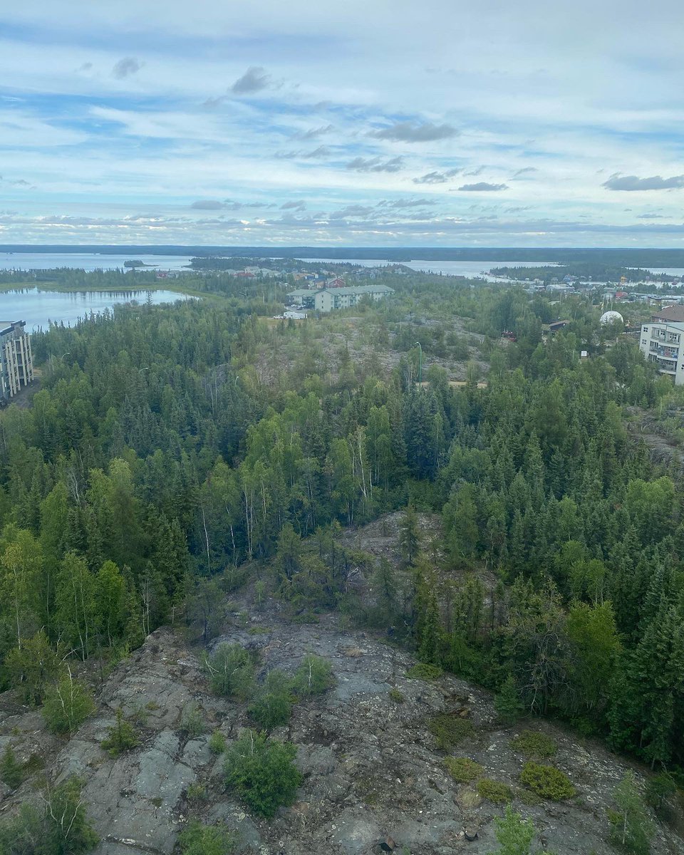 CrossDevelo1's tweet photo. From Ponoka to Yellowknife arenas in less than 24 hours! Excited about the player development week ahead & first out of province experience for CID in this beautiful city.
#developandtransfer #hockeynwt #hockeynorth https://t.co/A2mpCNEXKX